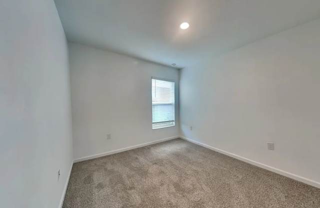 5815 5th Avenue South