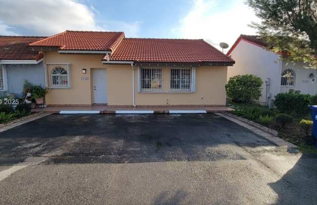 Photo of 11470 NW 4th Ln