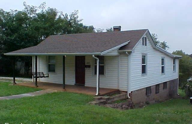 2207 Craig St - 2207 Craig Street, Lynchburg, VA 24501