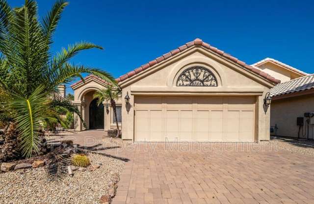 4725 N Brookview Terr