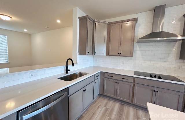 2118 Magnolia Blossom Way