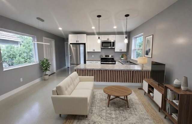 1140 NE 24th Ave