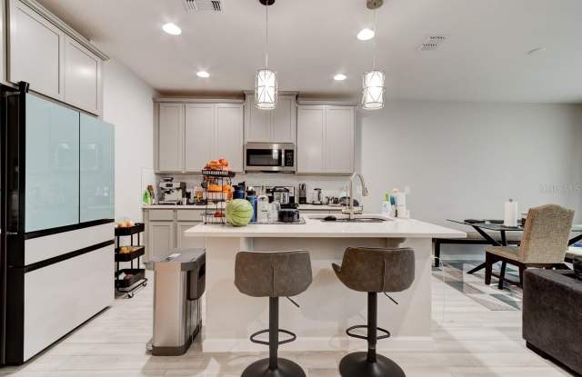 287 CAPE HONEYSUCKLE PLACE