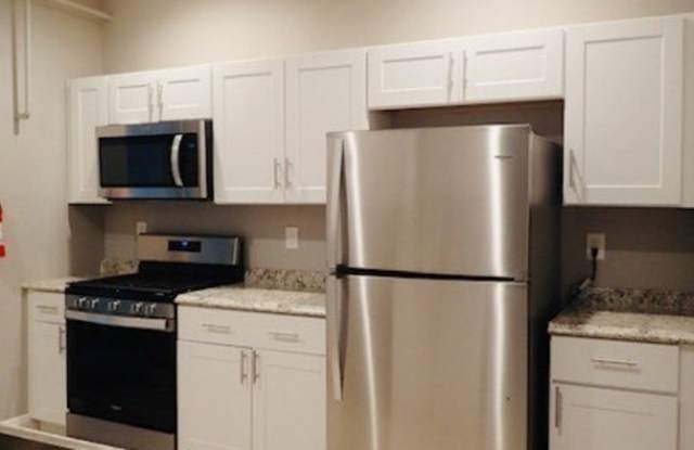 Photo of 145 W Clinton St