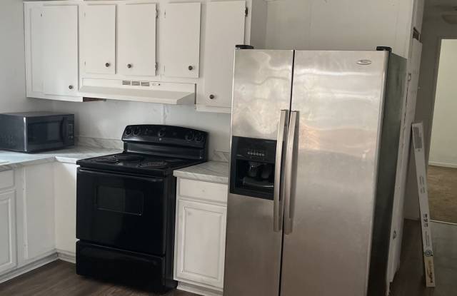 521 E. Veterans Memorial Blvd