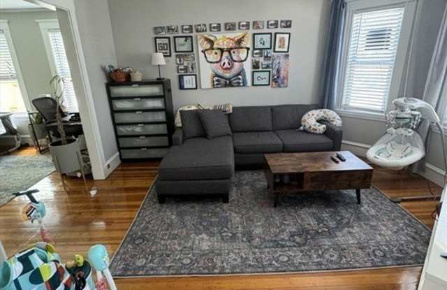 4114 Washington St unit: 3