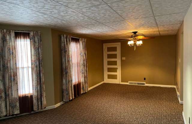 13 MCCLELLAN AVE. AMSTERDAM, NY 12010