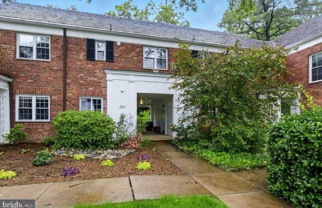 Photo of 1006 VALLEY DRIVE