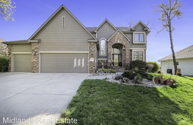 1003 Wicklow Rd - 1003 Wicklow Road, Papillion, NE 68046