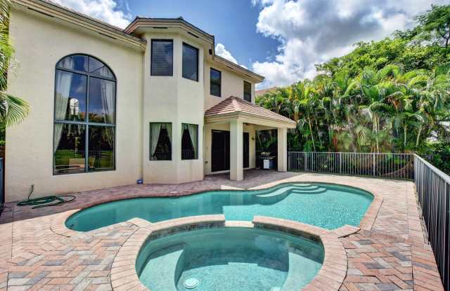 3424 Collonade Drive