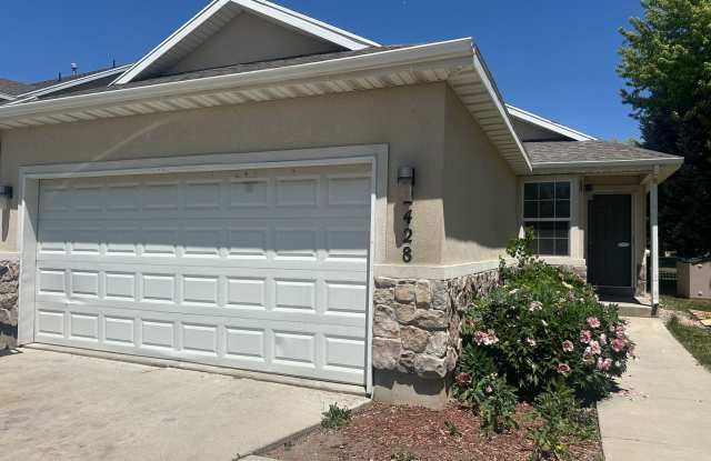 3 Bed 1 Bath home in heart of Provo!