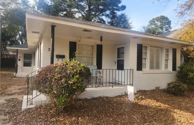 Photo of 313 Oakridge Avenue