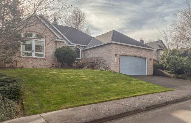 Photo of Arranmore 2 Bedroom with Den Available Now !