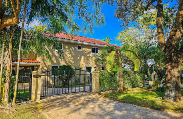 Photo of 1543 Dorado Ave