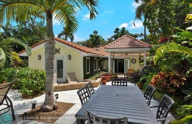 1620 NE 4th Ct