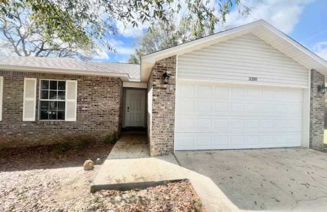 3200 Skynight Dr. Crestview, FL 32539