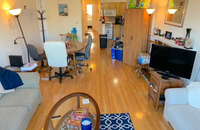 468 Commonwealth Ave.