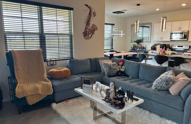 Photo of 3043 Meleto Boulevard