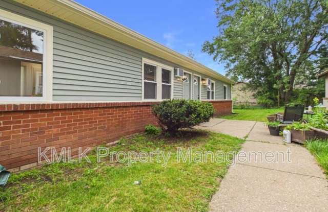 1622 Merrill Ave