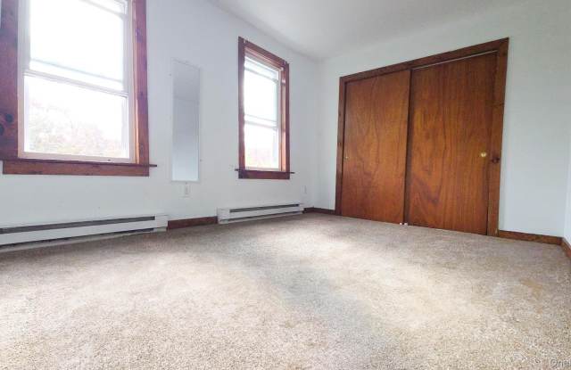 48 Main Street unit: 3