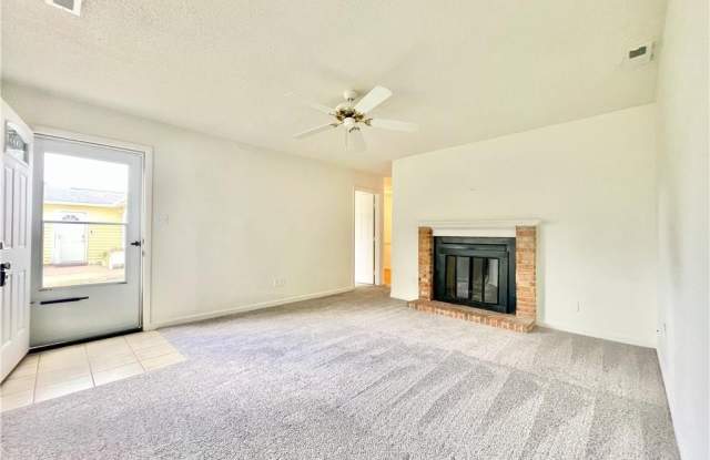 3929 Sunstream Parkway