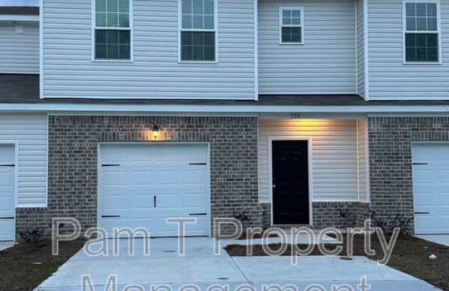 561 Governor Treutlen Cir