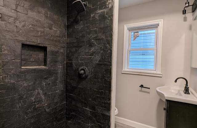 Photo of 59 North 15th Street - 1