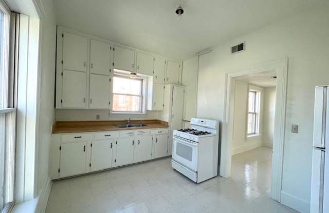 626 Bluff St.