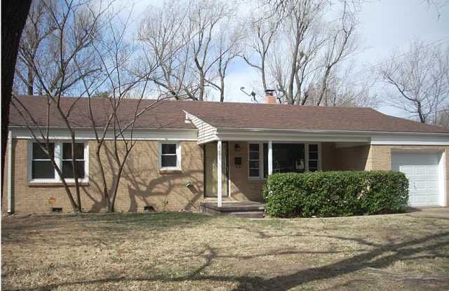 2001 S Ridgewood Dr - 2001 South Ridgewood Drive, Wichita, KS 67218