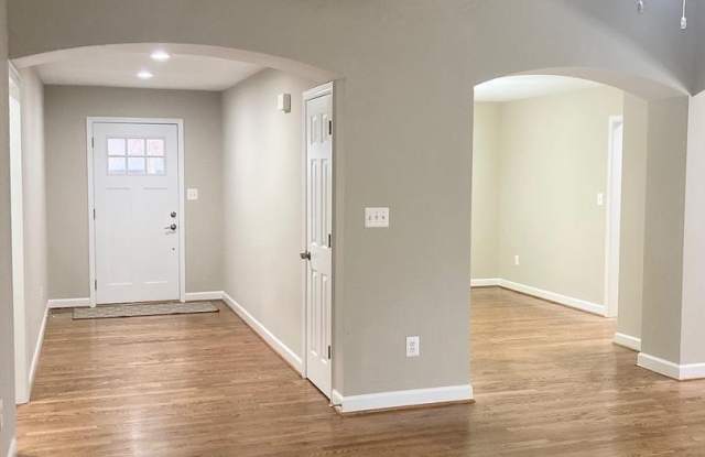 3002 LAKEVIEW Parkway