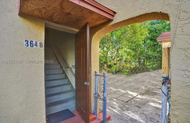 3660 NW 20th Ave