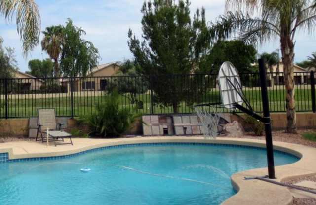 9442 E LOMPOC Avenue