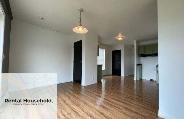 Photo of Completely Redone 3 Bed 1.5 Bath Rental!