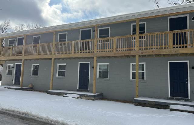 Photo of 402 Gunn Street unit: 101