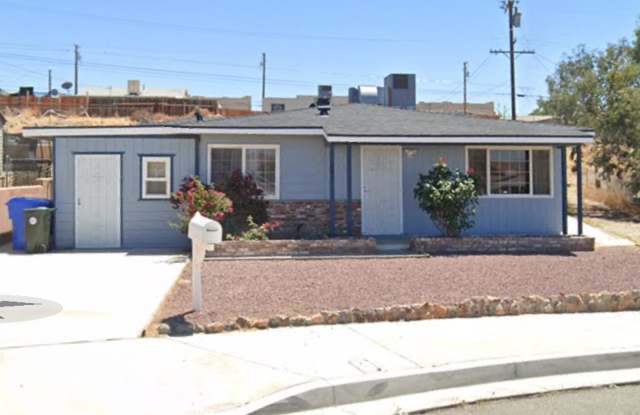 3 Bedroom On Elizabeth