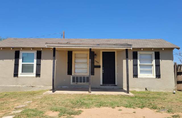 Fully Updated 2/1 Home Available May 2026