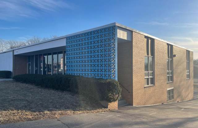 4600 EDGMONT Avenue unit: 2