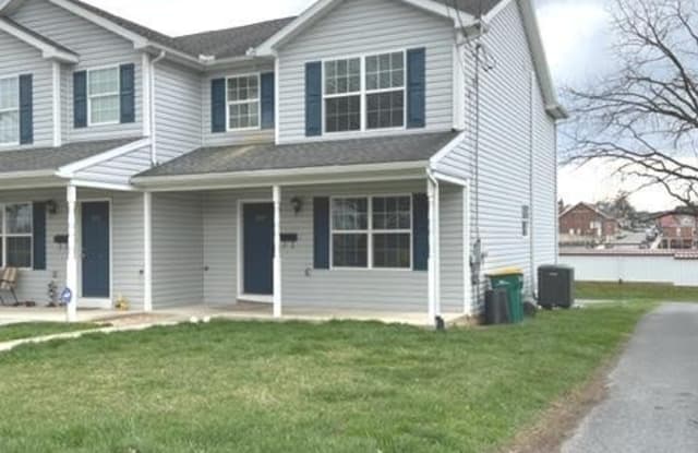 277 PARK STREET - 277 Park Street, Waynesboro, PA 17268