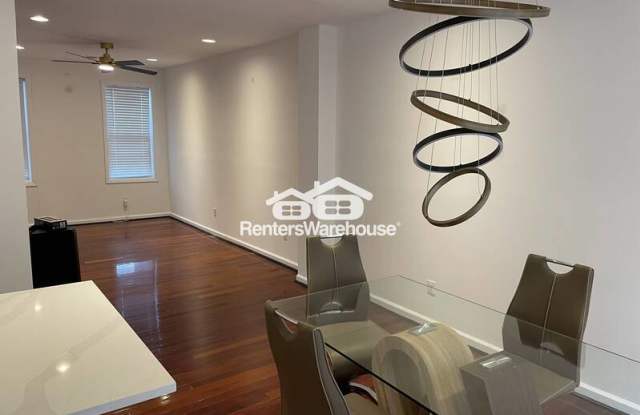 5002 Queensberry Ave