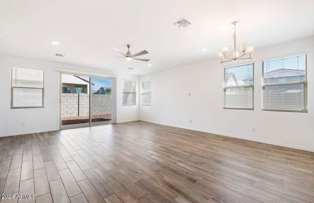 15112 W HADLEY Street