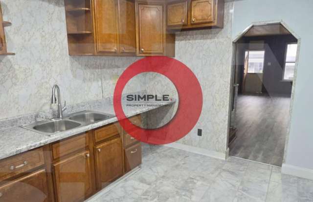 5 Bedroom 1.5 bath house