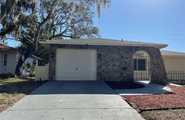 8910 ELM LEAF COURT