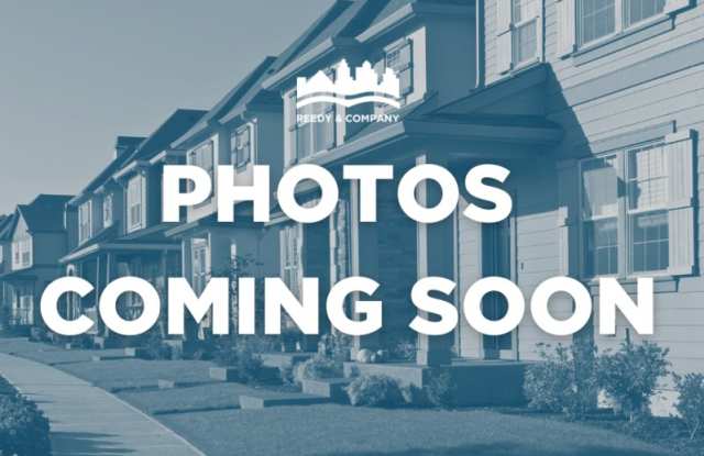 10950 Oak Leaf Dr