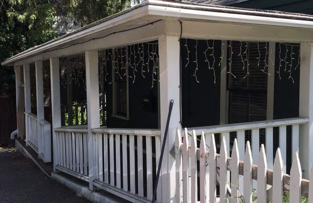 409 Spring Street