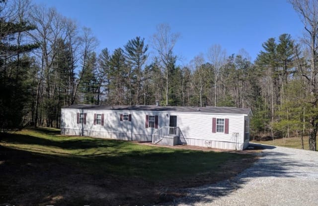 159 Locust Grove Road - 159 Locust Grove Road, Henderson County, NC 28792