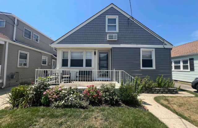 204 N Clarendon Ave