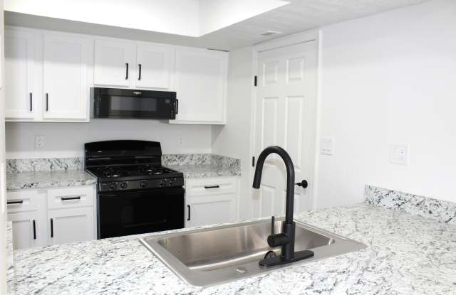 The Residence at Turnberry Apartment Homes