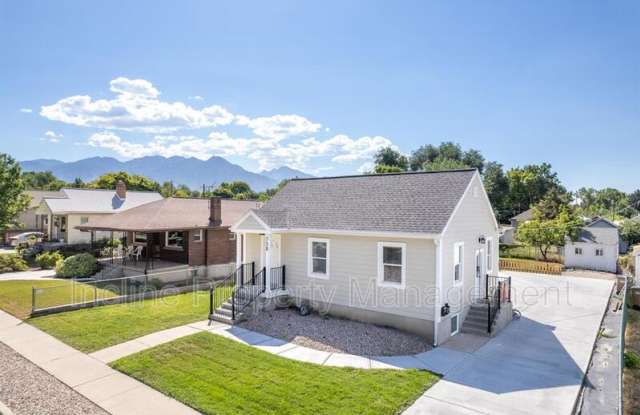 758 Loveland Ave