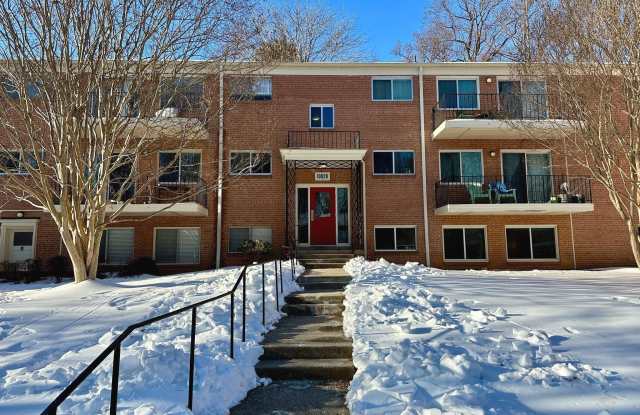 10620 WEYMOUTH Street unit: 1