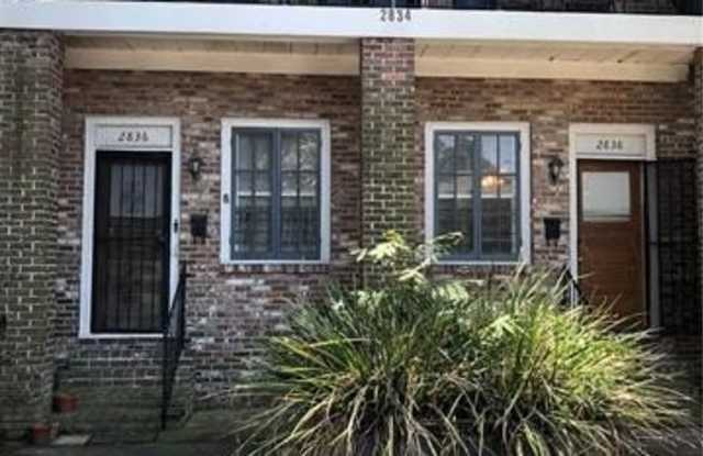 2836 PONCE DE LEON Street